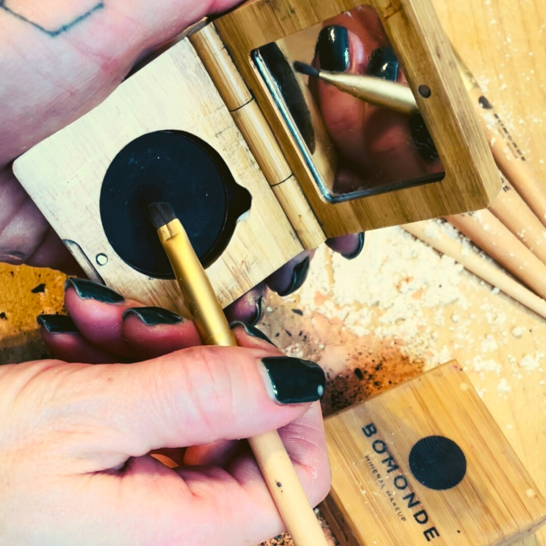 Vegan Mineral Eyeliner | Clean, Toxin-Free, Sustainable Beauty